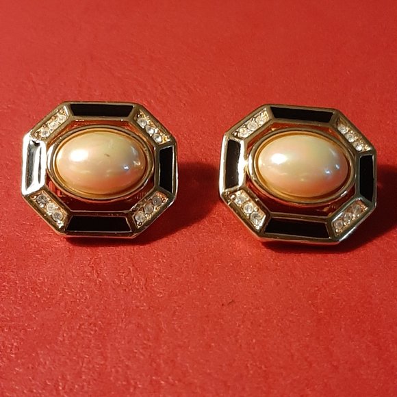 Christian Dior Clip Earrings - Picture 1 of 4